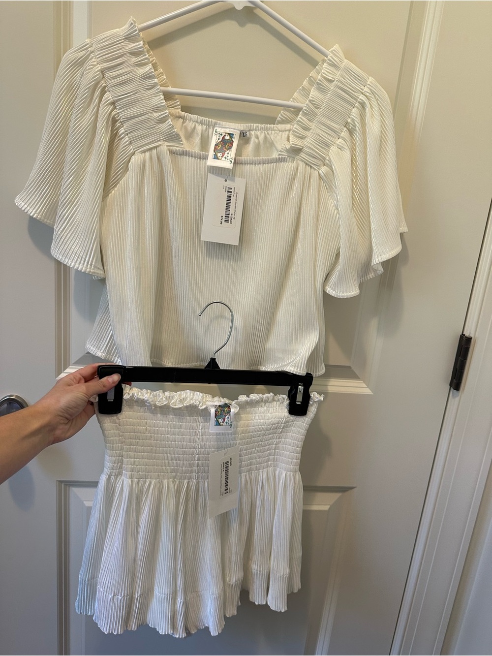 NWT queen of sparkles set